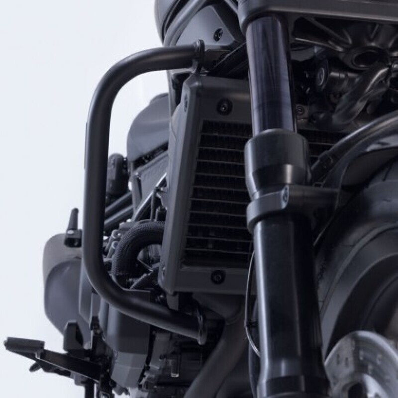 군토,[SW모텍] 가와사키 Z1100 (25-26) 엔진가드 블랙 - SBL.08.065.10000/B